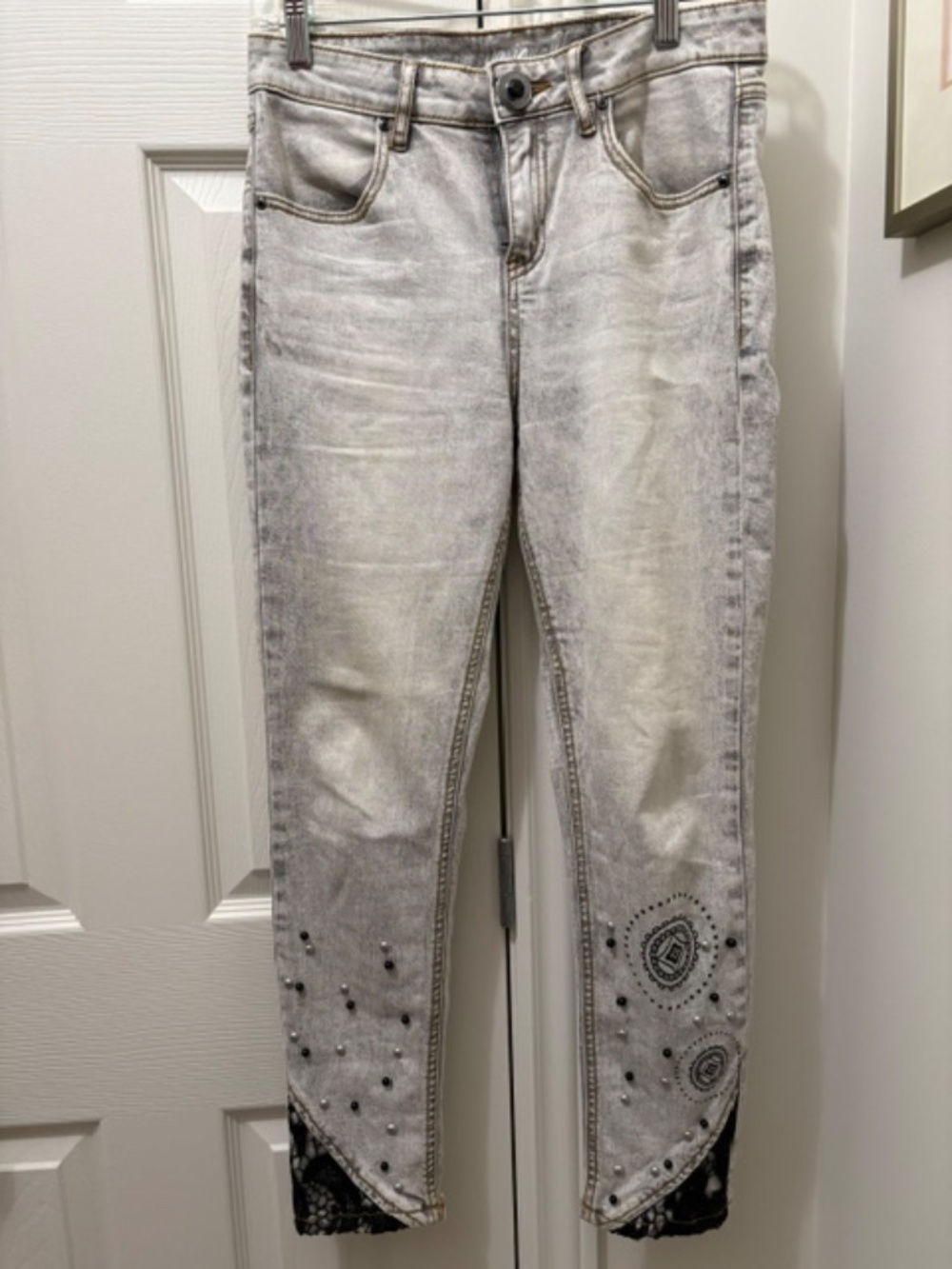 Exotic Jeans by DESIGUAL skinny jeans W28 inseam 26 grey washed embellished